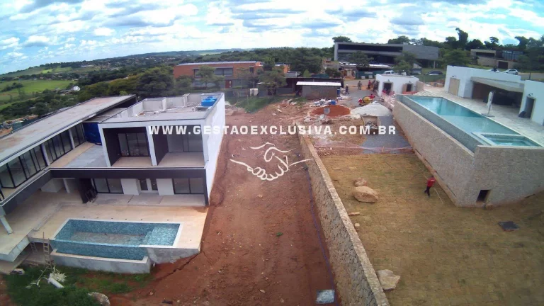 Imagem ALTO PADRÃO 5 SUÍTES PISCINA DE BORDA INFINITA LAZER COMPLETO CASA/CASEIRO