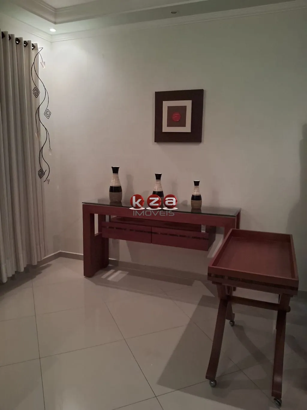 Imagem Excelente oportunidade! Casa à venda em Valinhos-SP, bairro São Cristovão: 3 quartos, 1 suíte, 2 salas, 3 banheiros, 3 vagas de garagem, 200 m².