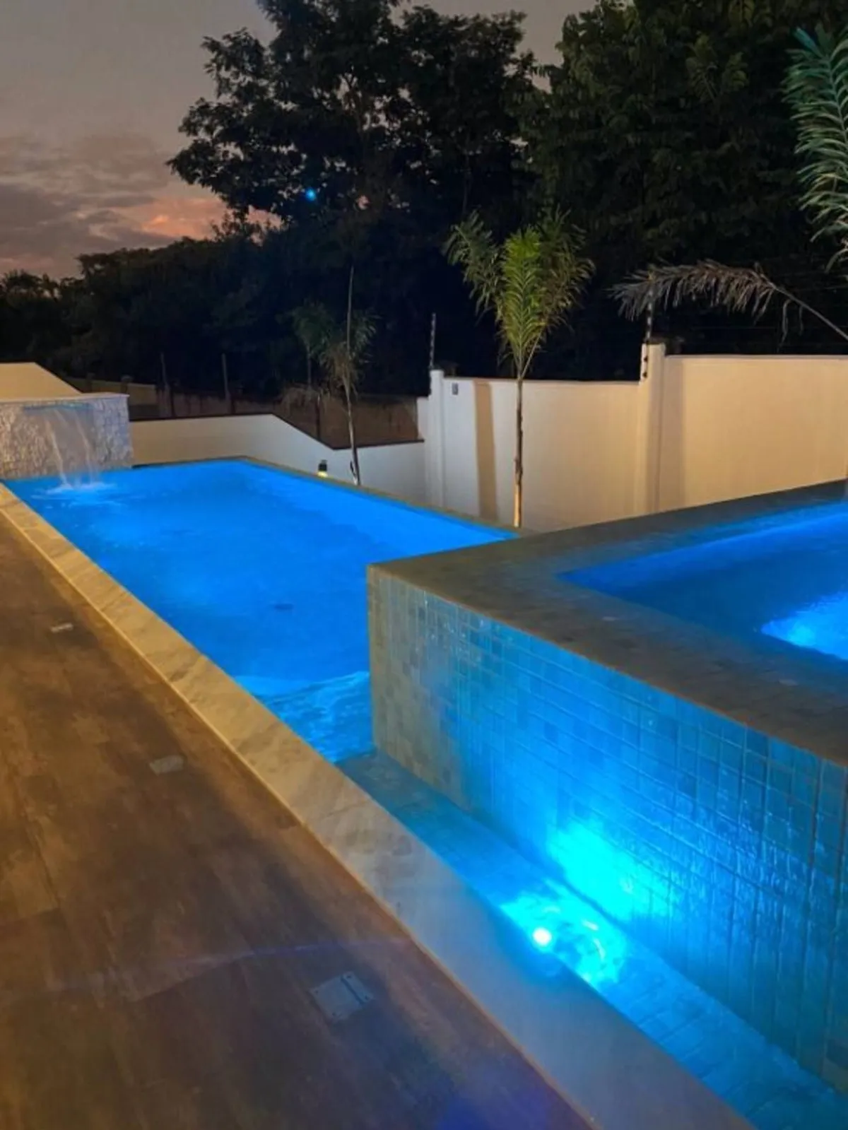 Imagem Casa Triplex no Condomínio Alphaville Nova Esplanada 1