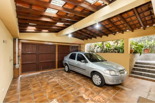 Imagem Casa Térrea bem localizada no jardim prudência com 3 Dormitórios sendo 1 Suíte, 3 Vagas Garagem.