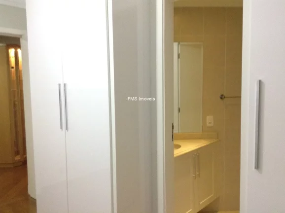 Imagem Imperdível: Apartamento de Luxo à venda em São Paulo-SP, Jardim Vila Mariana 4 quartos, 4 suítes, 2 salas, 6 banheiros, 4 vagas, 165m².