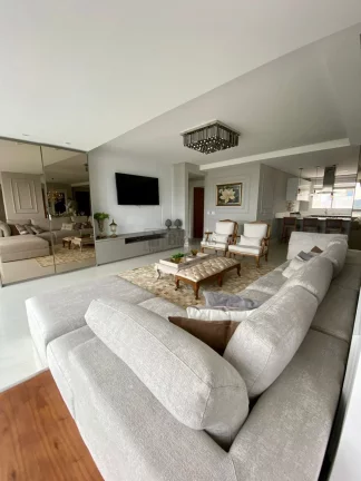 Imagem Apartamento alto padrão com vista panorâmica em Balneário Camboriú.