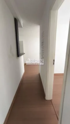 Imagem Apartamento de 2 dormitórios com piscina e portaria 24hrs no Condomínio Residencial Park Uberaba, no bairro Jardim Libânio em Uberaba