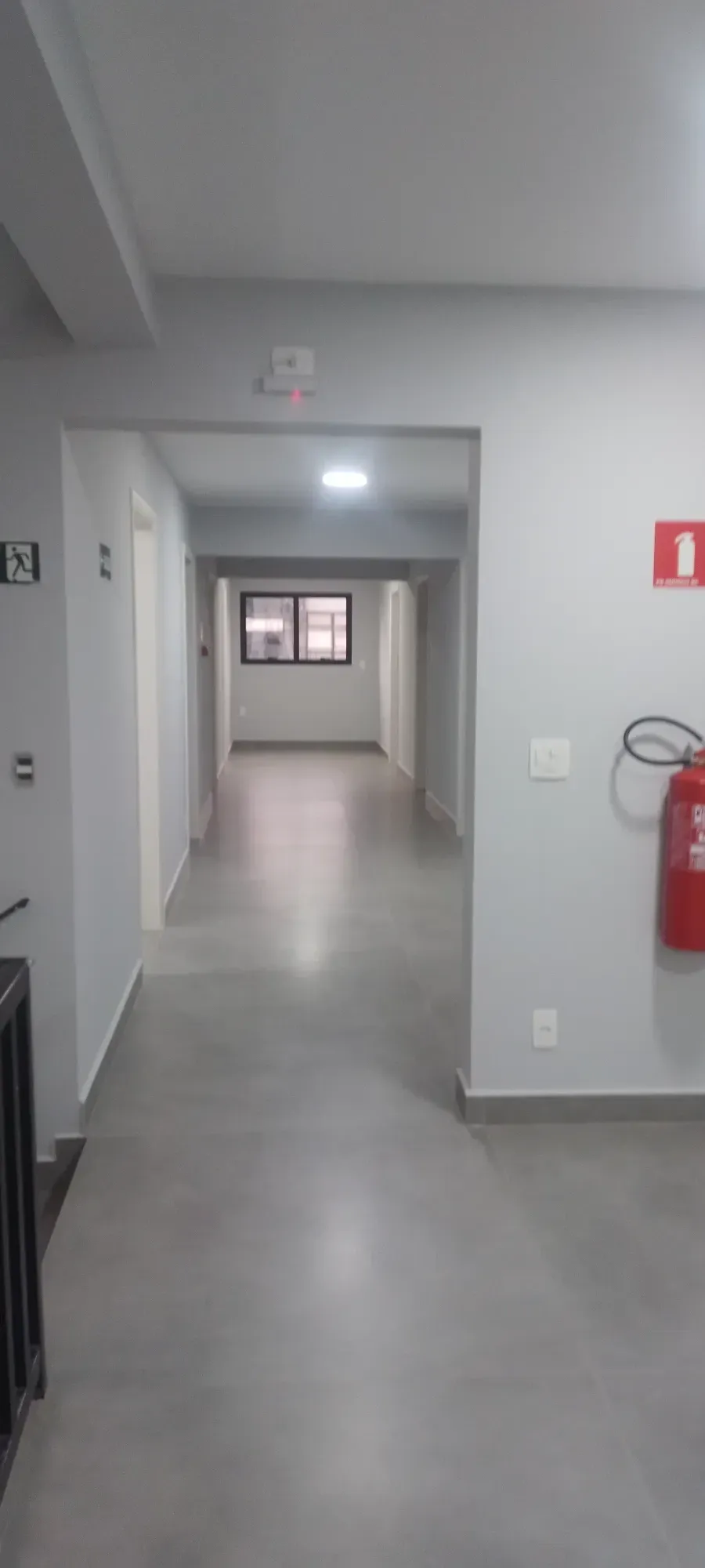 Imagem Imóvel Comercial à Venda ou Locação, 968 metros em Alphaville - Santana de Parnaíba