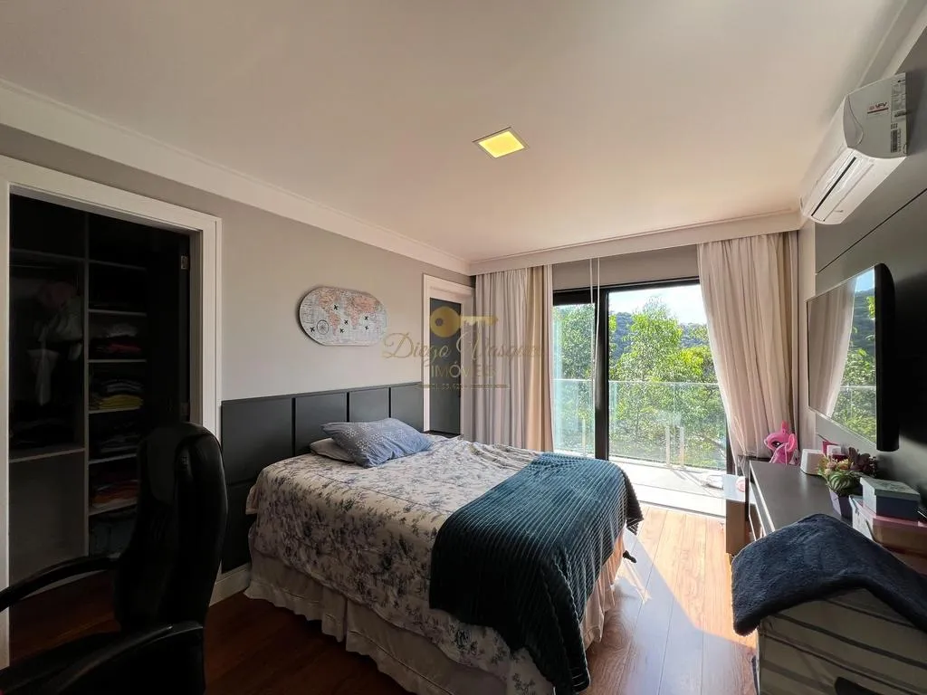 Imagem Casa em Condomínio para Venda em Teresópolis / RJ no bairro Quebra Frascos