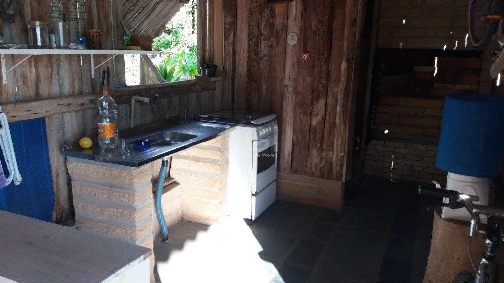 Imagem Casa para Venda - 220m², 2 dormitórios, sendo 1 suites, 4 vagas - Belém Novo