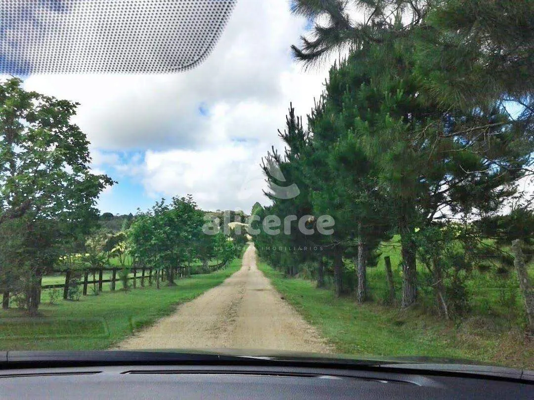 Imagem Terreno rural de 2.692m²,natureza, tranquilidade, segurança e uma estrutura em Condomínio com Lagos, Cachoeira e Estrutura Completa em Rancho Queimado