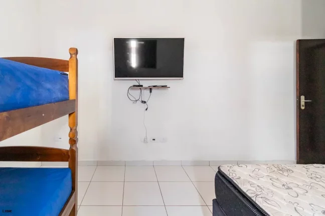 Imagem Sobrado para Venda em Praia Grande / SP no bairro Ocian