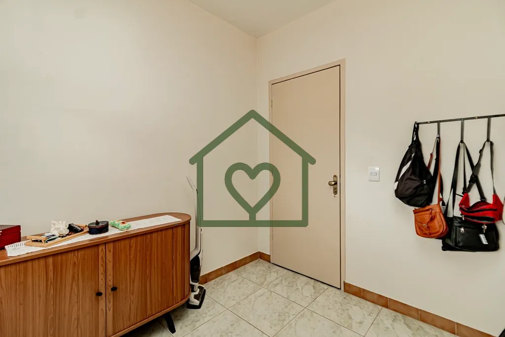 Imagem Apartamento no bairro de Jardim Sabará com área construída de 271 metros quadrados, são 14 cômo...
