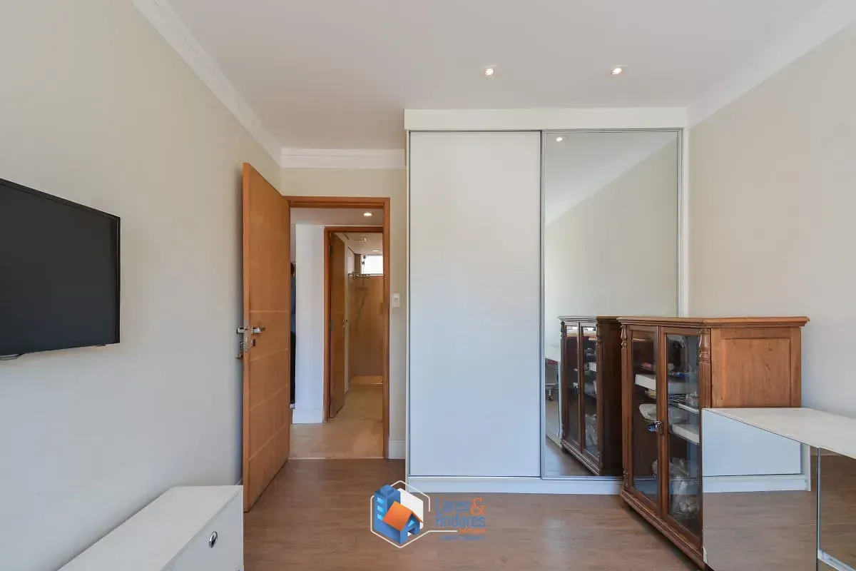Imagem Apartamento para venda em Pinheiros com 3 quartos, sendo 1 suíte, 157m²