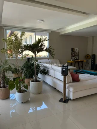 Imagem Excelente Casa à Venda em Valinhos - SP

Esta casa está situada em uma localização privilegiada,...