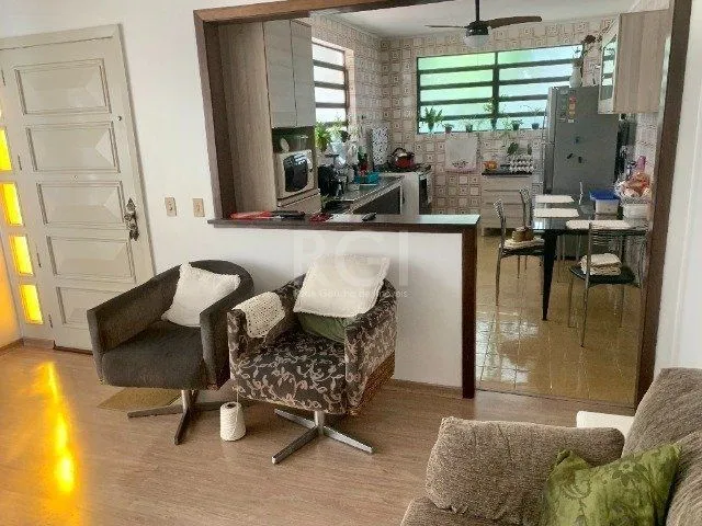 Imagem Casa de 3 dormitórios no bairro Bom Jesus