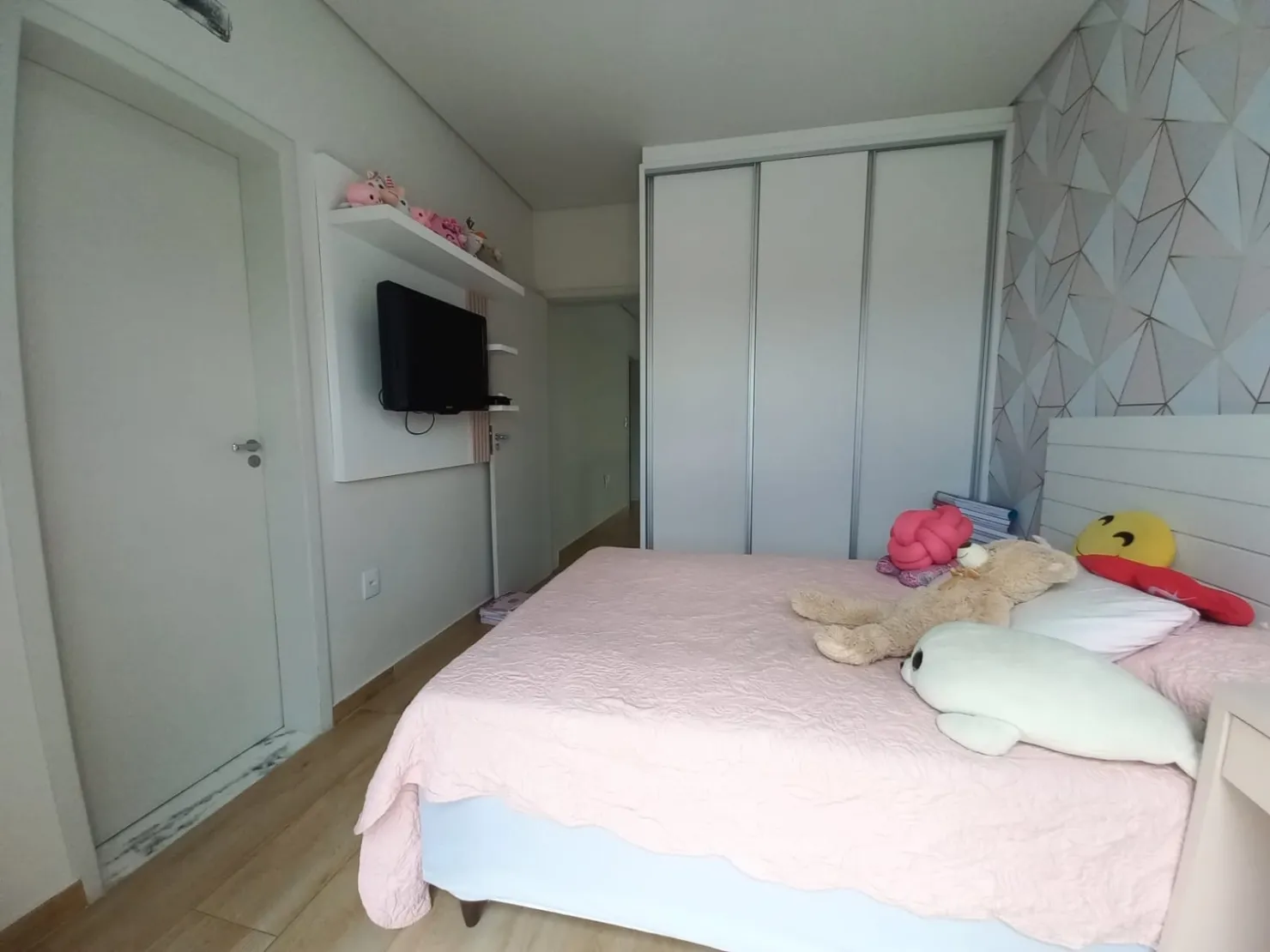 Imagem Casa Alto Padrão à venda com 3 suítes, piscina e muito conforto, Alto do Cardoso, Pindamonhangaba, SP