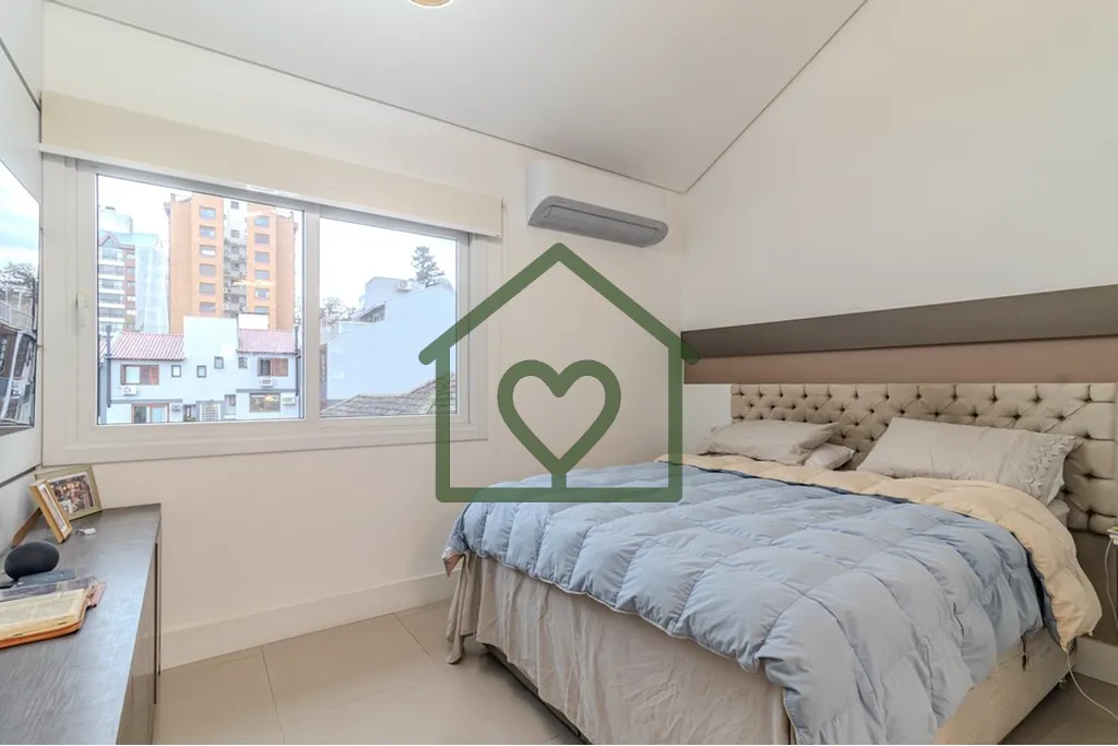 Imagem É com entusiasmo que apresento essa excelente oportunidade de moradia: uma bela casa em condomínio...