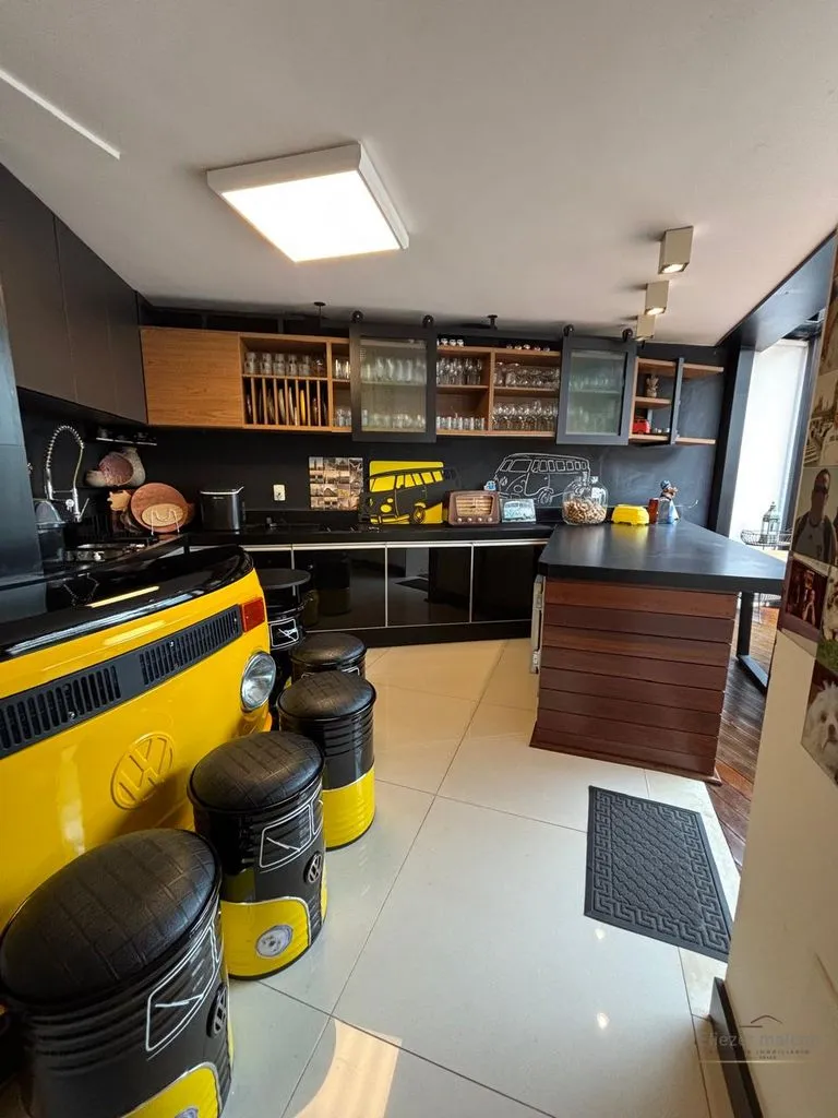 Imagem Casa à Venda em condominio fechado no Jardim Country Club, Poços de Caldas - MG
