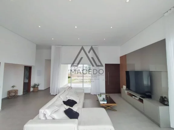 Imagem Encantadora casa térrea no Ninho Verde II - Aceita Financiamento