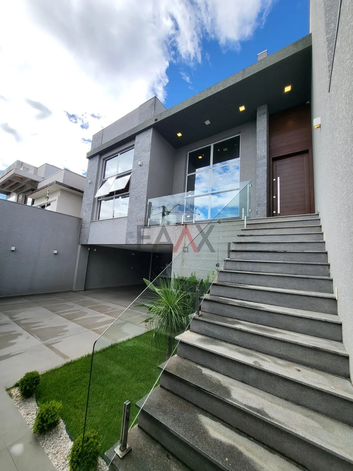 Foto do imóvel Casa com 3 dormitórios à venda,340.00 m , DOS ESTADOS, GUARAPUAVA - PR