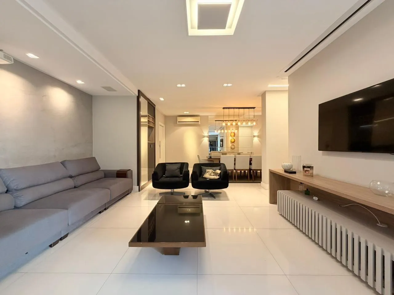 Imagem Apartamento à venda com 177m2 por R$ 2.700.000,00
