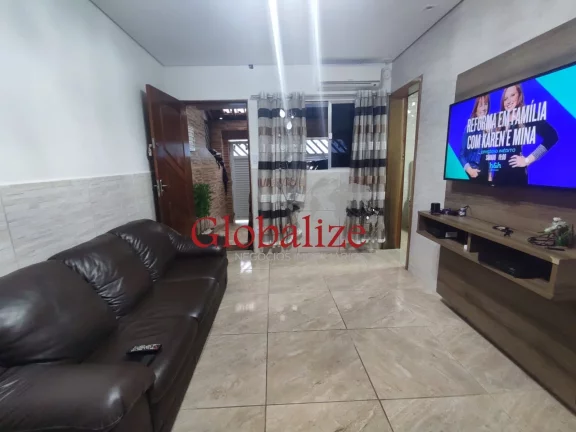 Imagem Sobrado com 3 dormitórios, armários planejados, excelente oportunidade no bairro do Macuco em Santos
