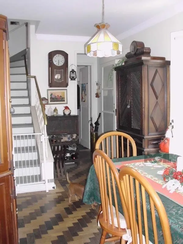 Imagem Casa sobrado no bairro Higienópolis de 3 dormitórios e 2 vagas
