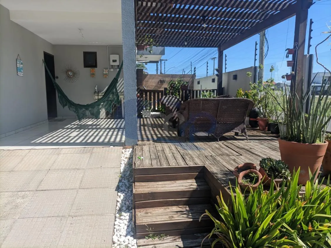 Imagem Sobrado á venda com 3 dormitórios na Stan em Torres/RS