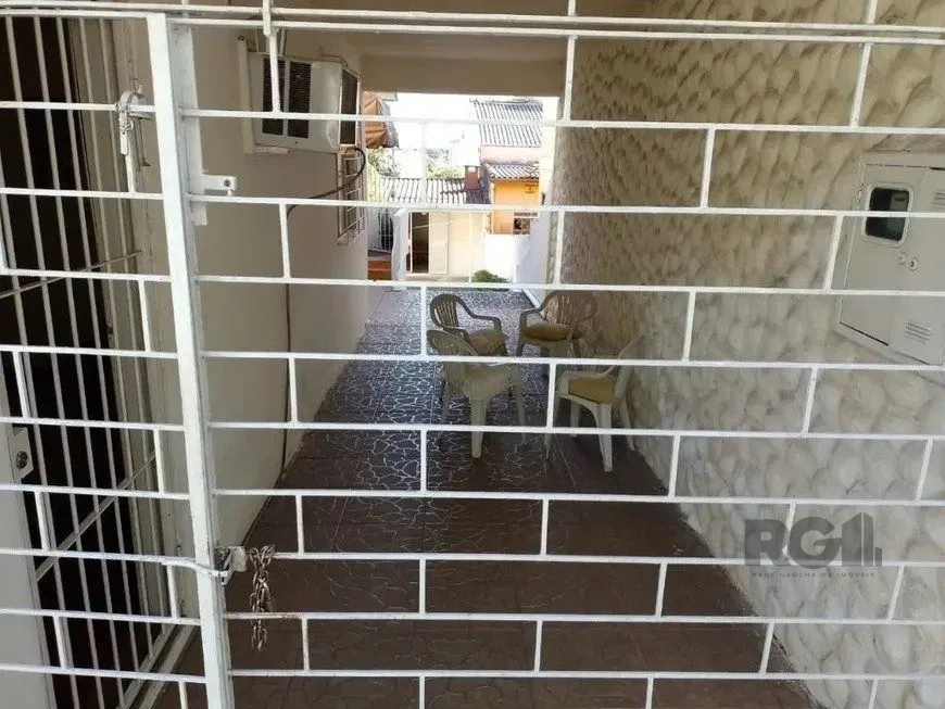 Imagem Casa 169m² - 2 dormitórios, 2 vagas no bairro Cavalhada
