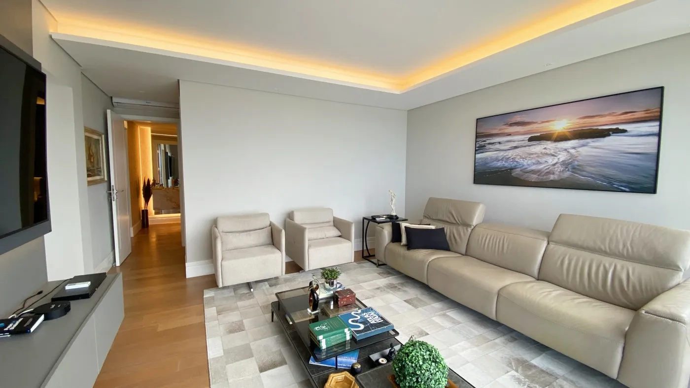 Imagem Apartamento Frente Mar para Venda em Balneário Camboriú, CENTRO, 4 dormitórios, 4 suítes, 5 banheiros, 4 vagas