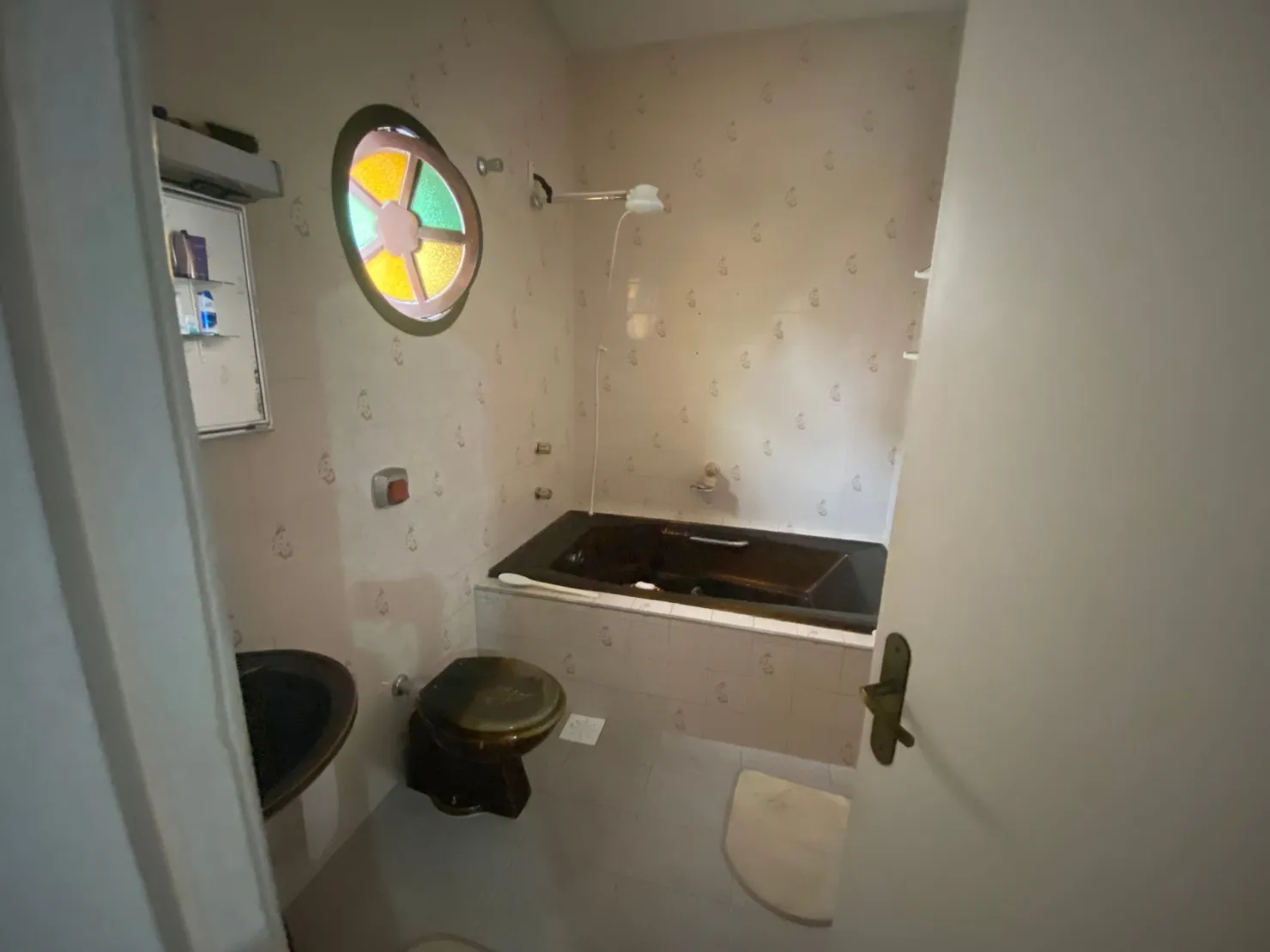 Imagem Comercial à venda 4 Quartos, 2 Suites, 4 Vagas, 136M², Centro, Aparecida - SP