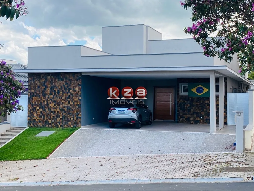 Foto do imóvel Luxuosa casa em condomínio à venda em Valinhos-SP, no Condomínio Canto Del Bosco: 3 quartos, 3 suítes, 3 salas, 4 vagas de garagem, 367m².