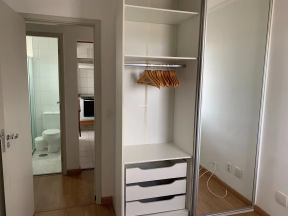 Imagem Imperdível Apartamento à Venda na Lapa, São Paulo-SP: 2 Quartos, 1 Suíte, 2 Salas, 2 Banheiros, 1 Vaga, 59m².