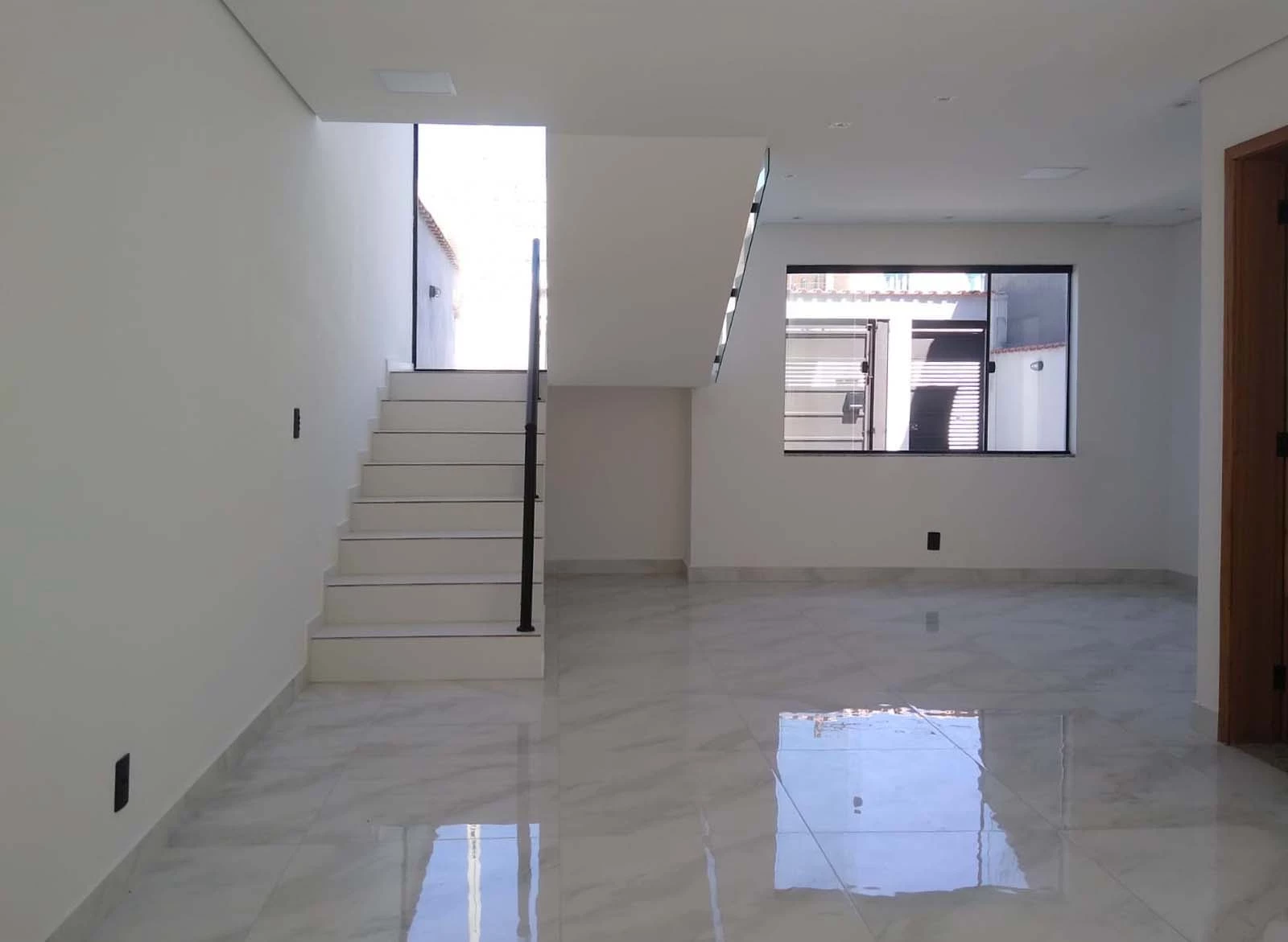 Imagem Casa com 3 Quartos à Venda, 120 metros em Jardim Quaresmeira - Suzano
