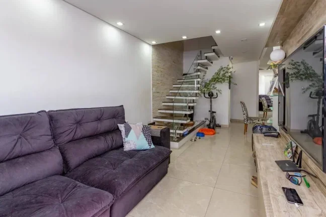 Imagem Casa com Ótima Localização 144 m² 2 Dormitorios e 4 Vagas de Garagens