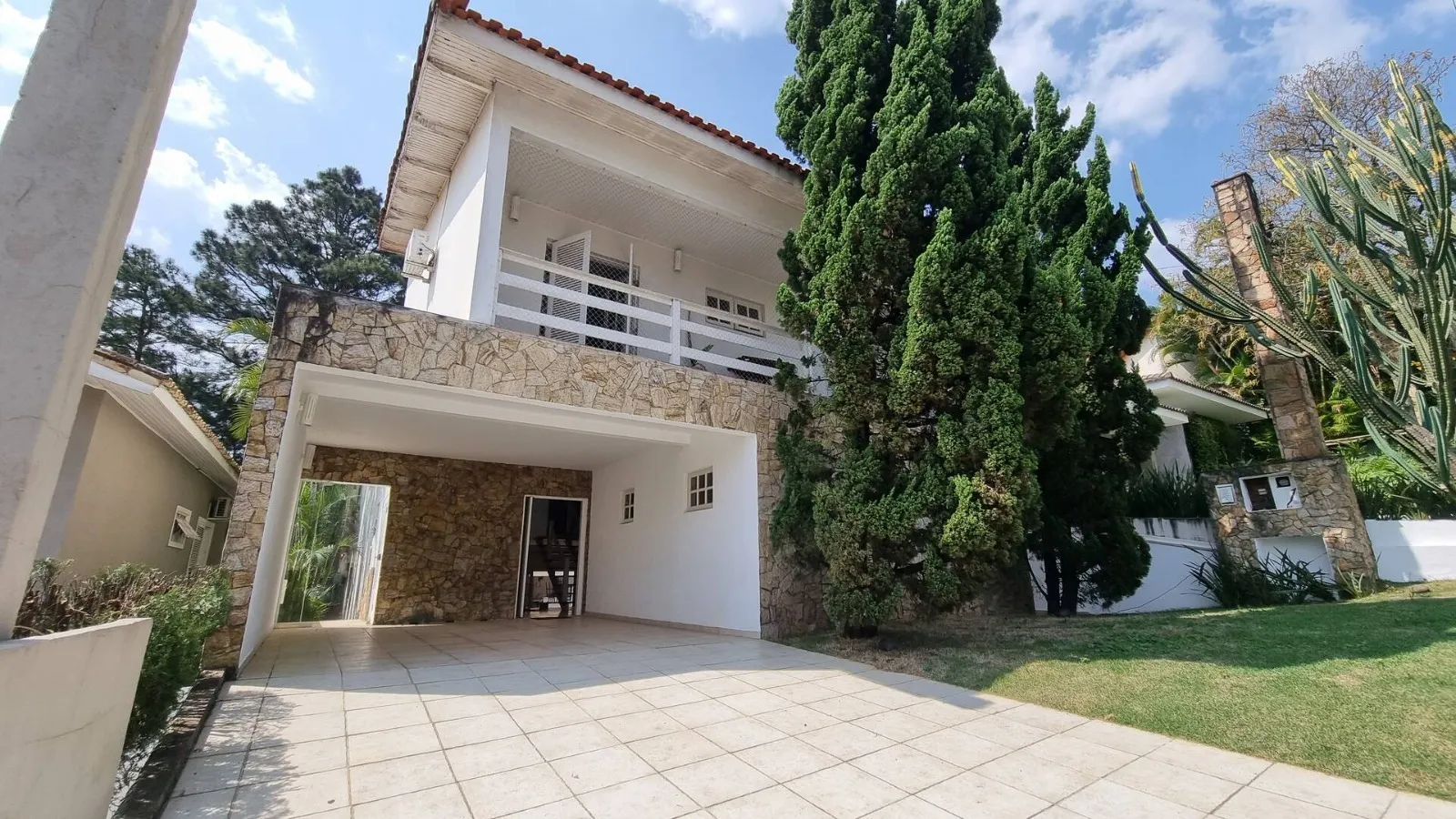Foto do imóvel Oportunidade: Linda Casa Reformada no Alphaville Residencial 9 em Santana de Parnaíba, Santana de Parnaíba - SP