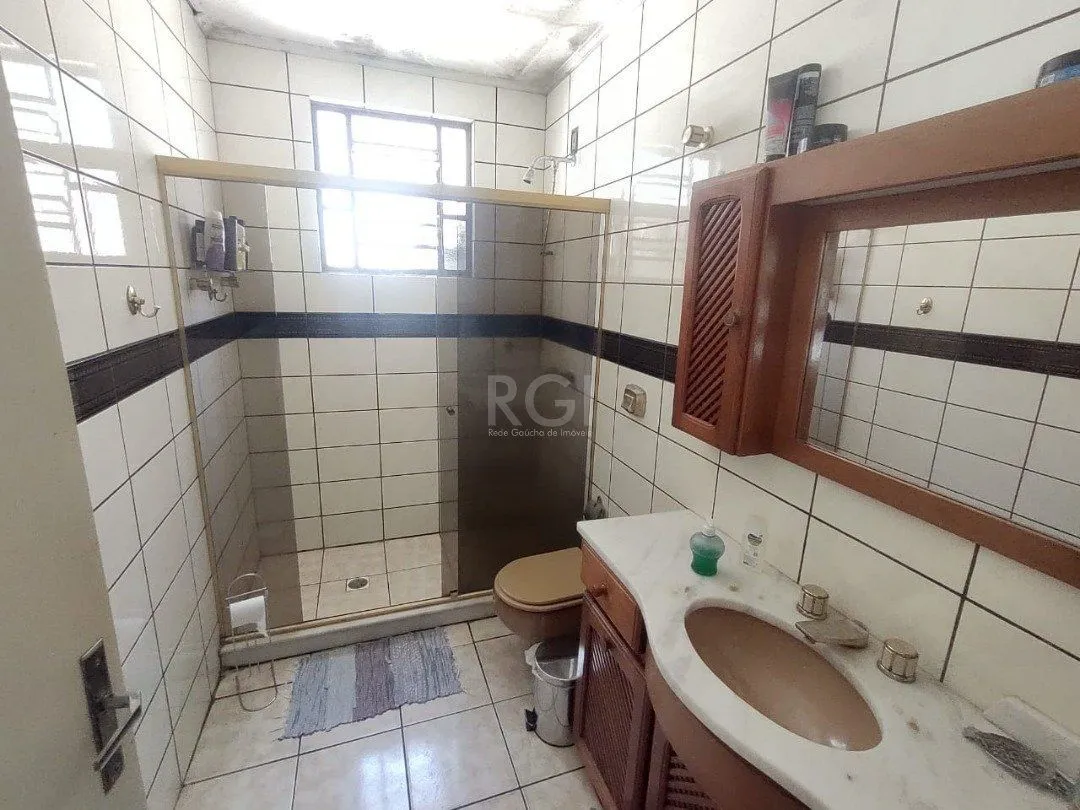 Imagem Casa para Venda - 265.1m², 3 dormitórios, 4 vagas - Guarujá