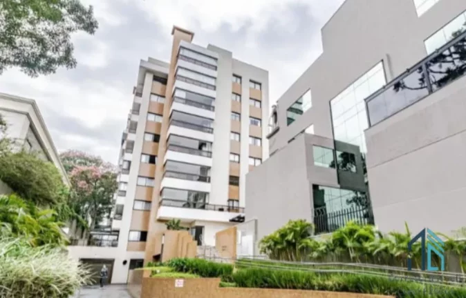 Foto do imóvel Apartamento com Ampla Sacada, Semi mobiliado, 02 quartos c/suíte em Curitiba PR