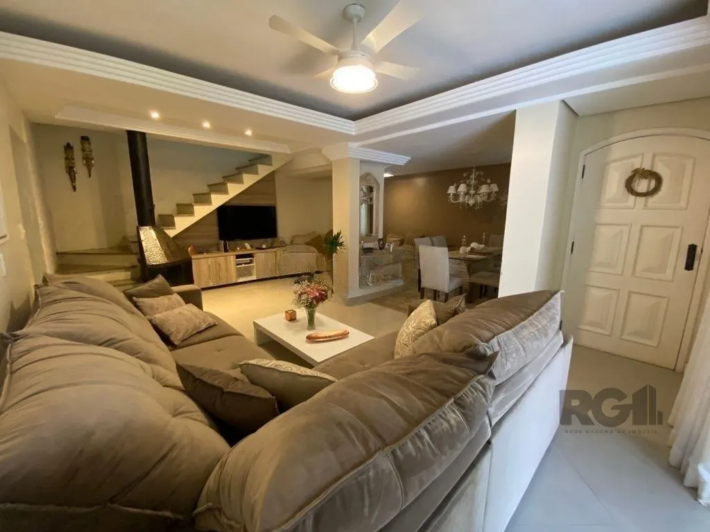 Imagem Casa de 5 dormitórios, bairro Jardim Floresta