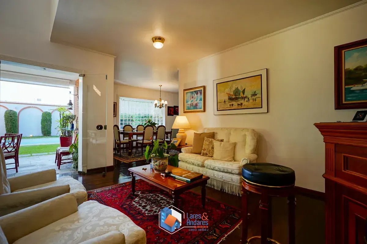 Imagem Casa para venda em Jardim Leonor com 3 quartos, sendo 3 suítes, 340m²