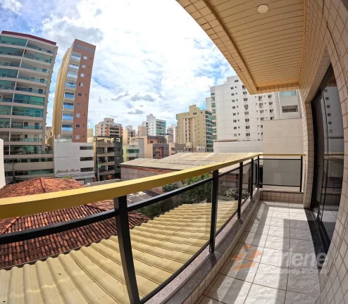 Imagem Apartamento 02 Quartos de fundos em prédio a beira mar.