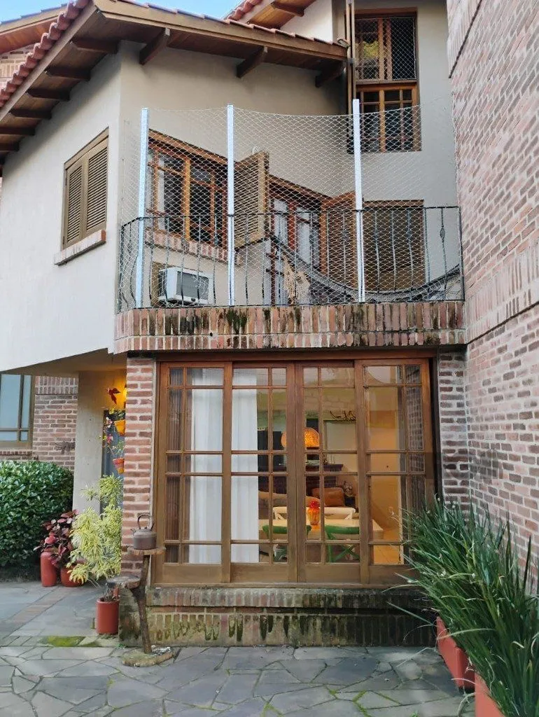 Imagem Casa em condomínio de 166m², 3 suítes 1 vaga do bairro Jardim Isabel