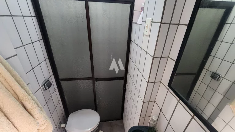 Imagem Oásis Urbano no Embaré: Sobrado Exclusivo com Piscina e Conforto Absoluto, 3 dormitórios, 1 suíte