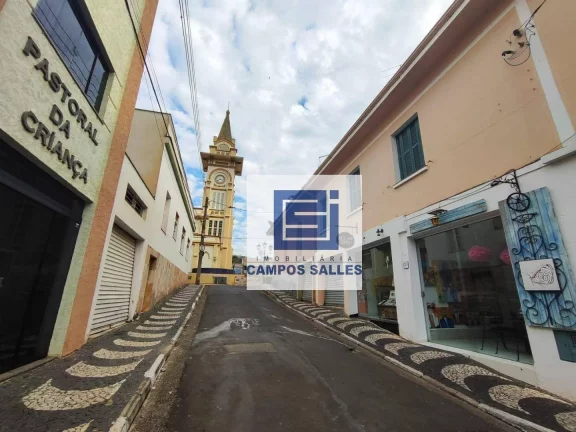Imagem Casa com 3 dormitórios para alugar por R$ 1.901,28/mês - Centro - Socorro/SP