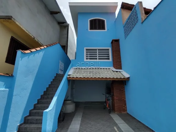 Imagem Sobrado em excelente estado de conservação! - 4 dormitórios sendo uma suíte master com Hidromass...