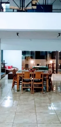 Imagem Magnífica casa a venda no condomínio Riviera de Santa Cristina XIII - SETOR MARINA