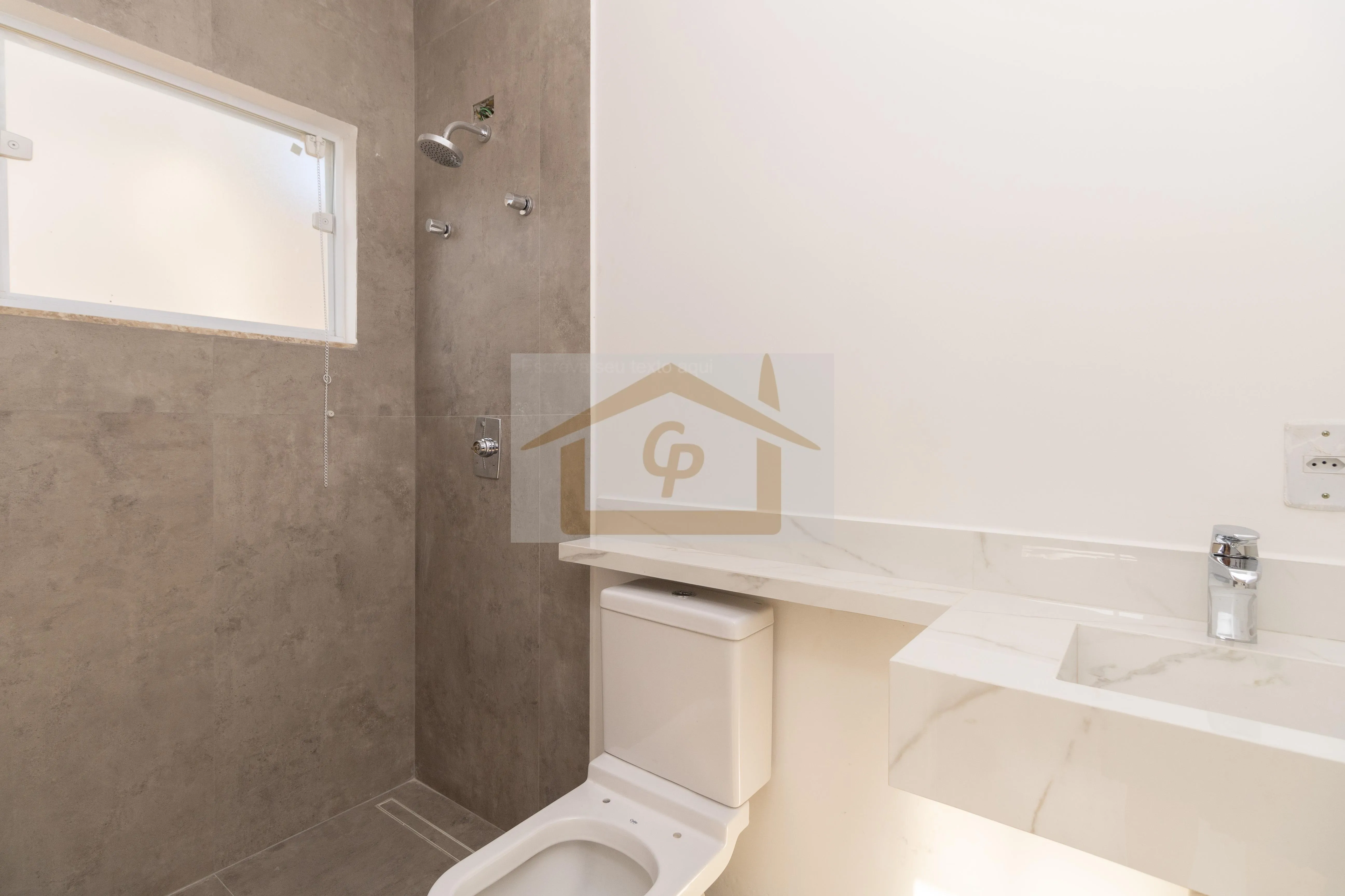 Imagem terreno 1000 metros, Casa com 2 suítes no andar térreo + um suíte no superior *varanda