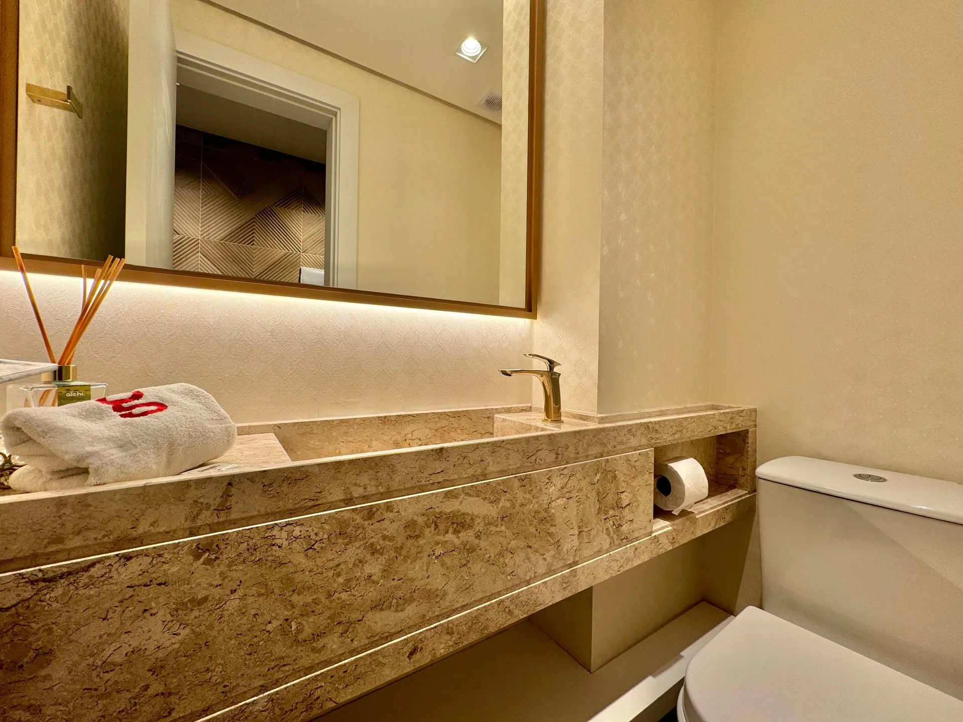 Imagem Apartamento à venda em Gramado, Bavaria, com 1 quarto, 55m2