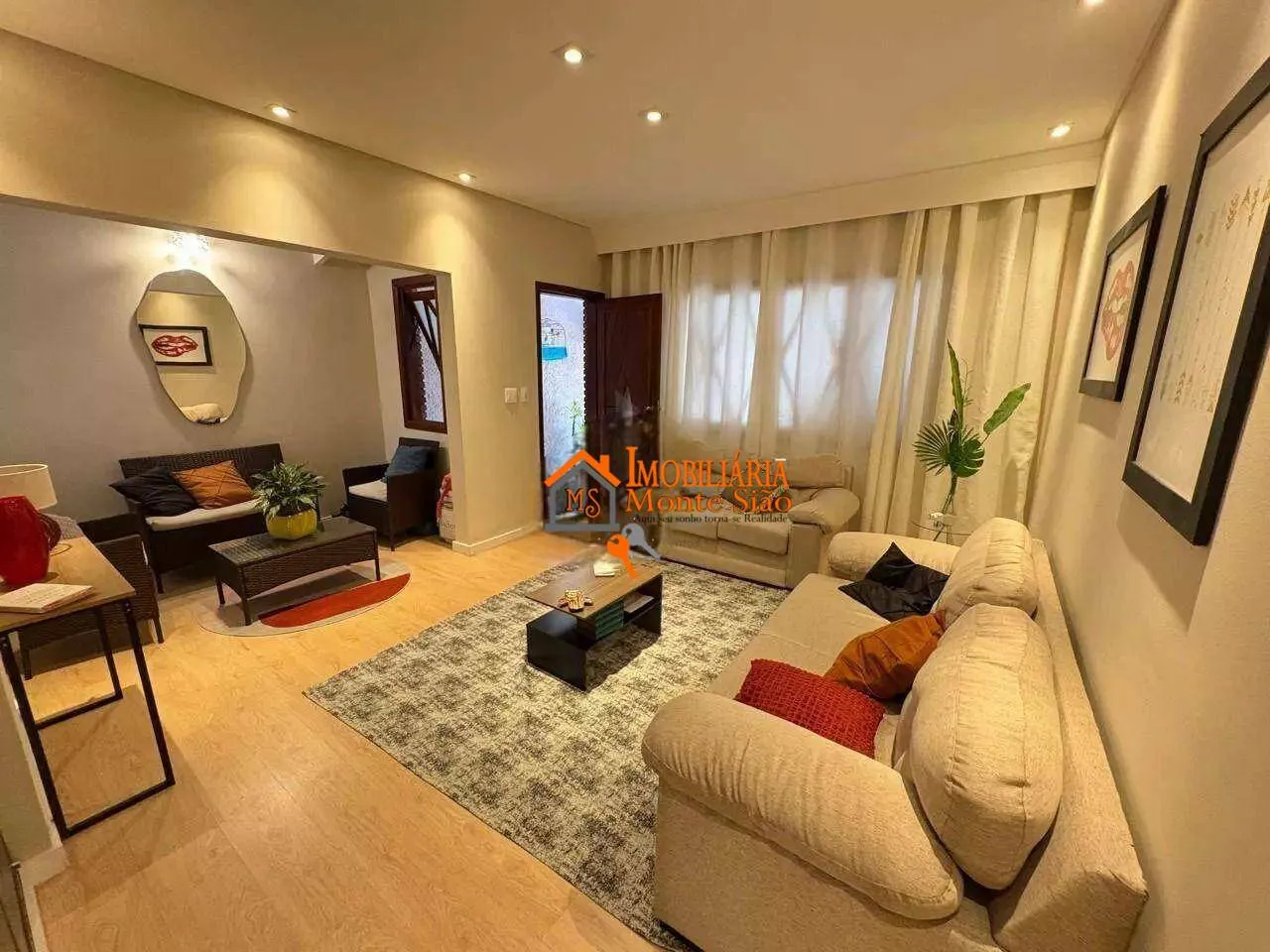Imagem Casa com 2 dormitórios à venda por R$ 629.000,00 - Vila Galvão - Guarulhos/SP