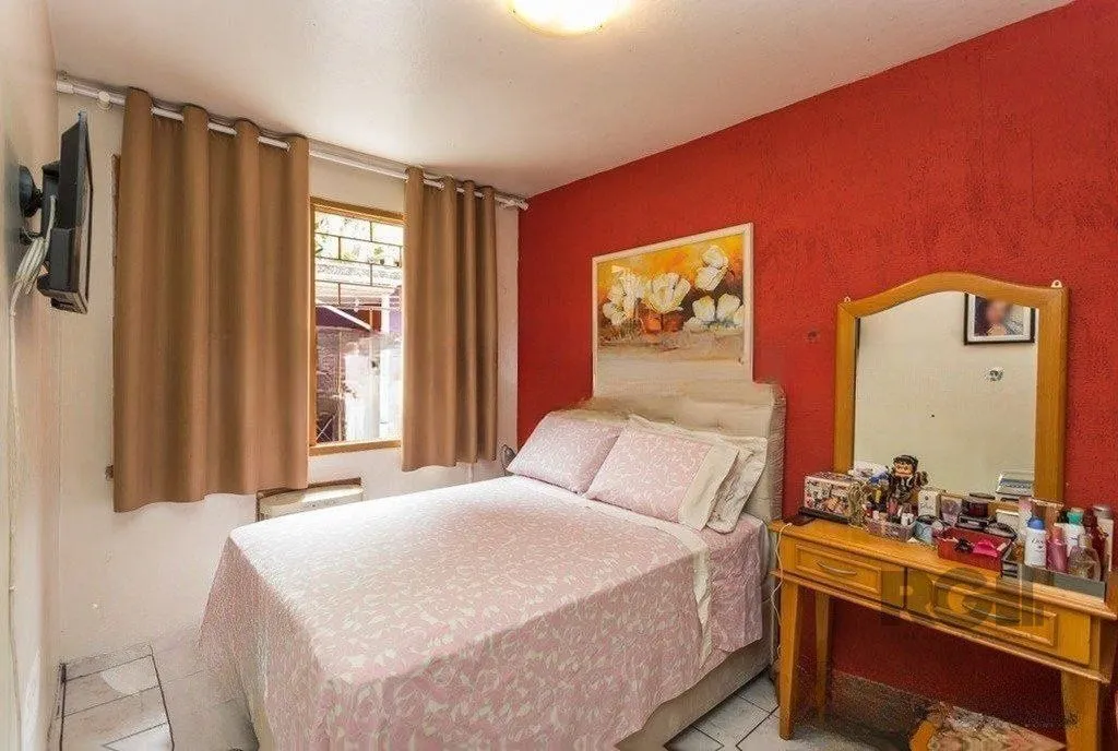 Imagem Casa de 2 dormitórios no bairro Jardim Sabará