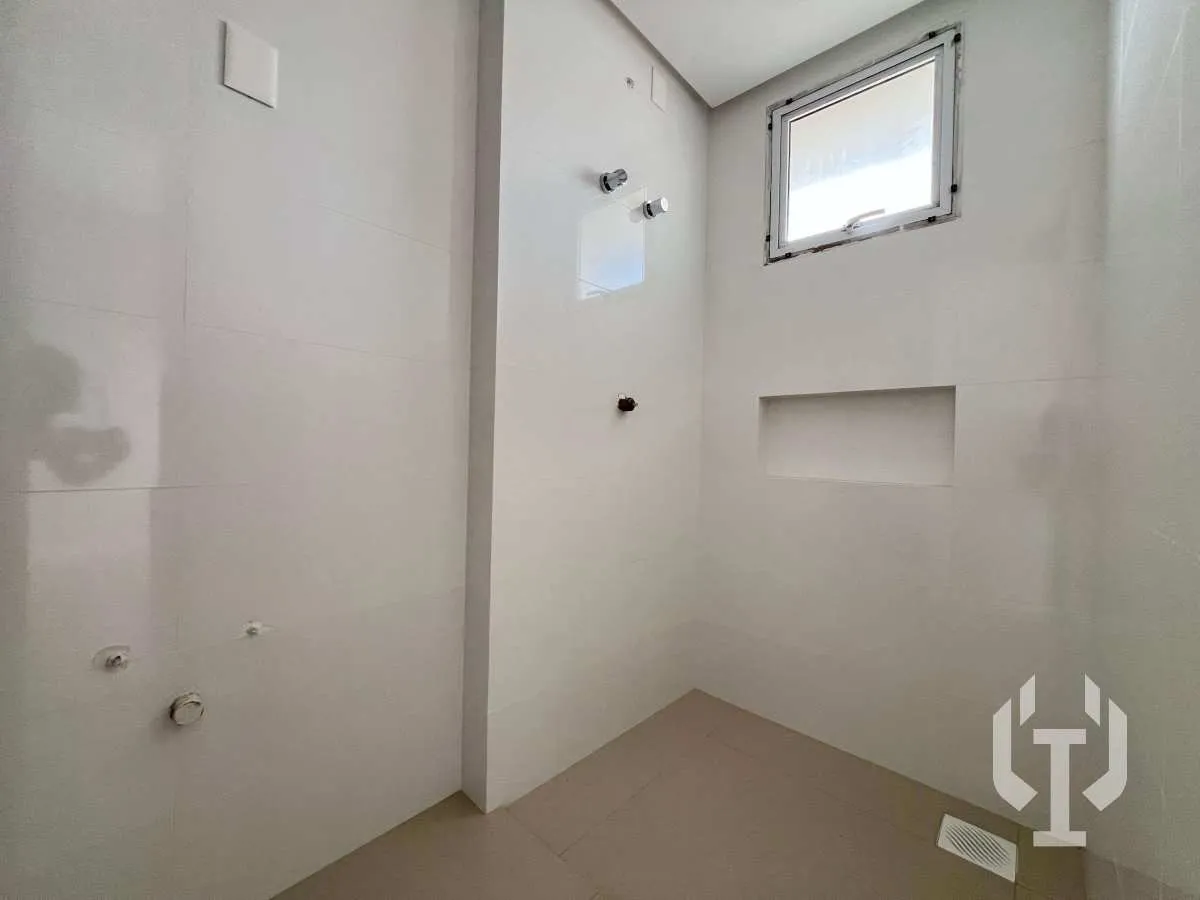 Imagem Apartamento Novo Frente Mar 4 Suítes, com Lazer Completo, em Meia Praia