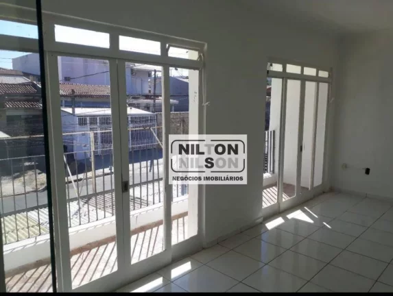 Imagem Casa com 3 dormitórios à venda, 190 m² por R$ 550.000,00 - Castelo - Campinas/SP