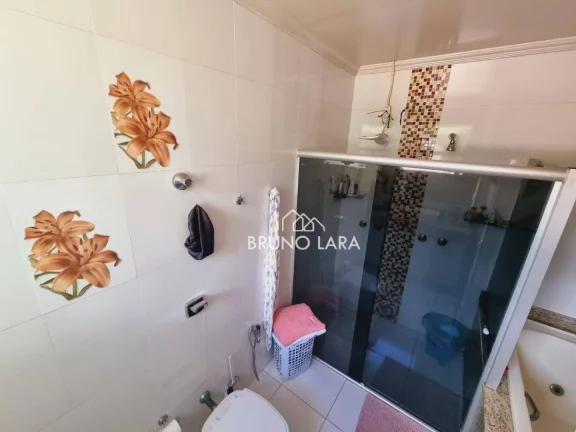 Imagem Casa á venda em Igarapé, bairro Lago Azul.